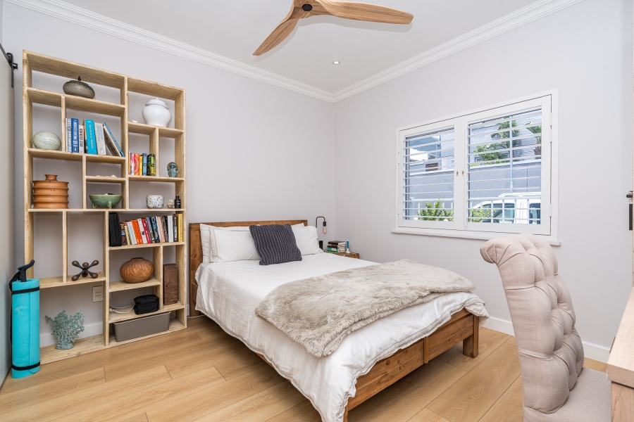 4 Bedroom Property for Sale in Sea Point Western Cape